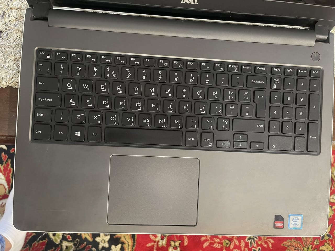 سلام عليكم لابتوب دل للبيع رام 8 هارد واحد تيره نضافته 98‎%‎ كلش حلو و نضيف بس اعتقد يحتاج تبديل بطاريه او تنضيف هاي مواصفاته بل صوره رايده ب 300 وبي مجال حيل قليل يفيد للدراسه او الشغل لاب كلش حلو  مكاني بغداد ***********
