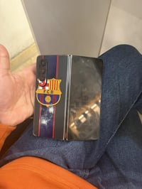 كلكسي زت فولد 5 ذاكره512 بي بس من تفتح شاشه مينفتح لاخير سجه يرادله تب...