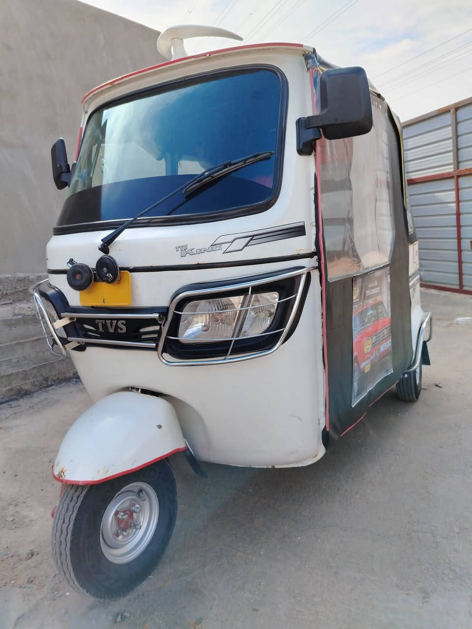 تكتك تي في اس 2021 /27/12 كامله محرك كسن منضمومه بريك جديده تخم تاير جديده كهربائيّة كامله تكتك حلوه كاعده احله من صور بعد مكان محموديه سعر 7100 بيه مجال *********** / وتساب *********** وتساب
