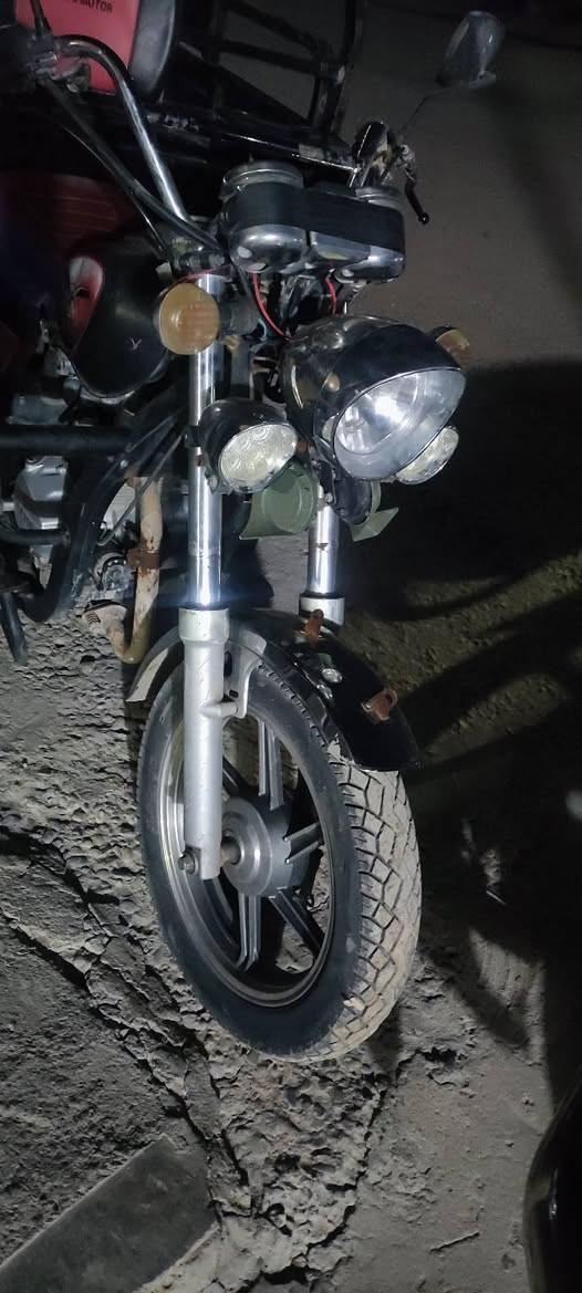 ماتۆڕ2017مەکینەی لۆک  بەشەرتی بێ عەیبی هەموو گیانی ئیش ئەکات مەنەفێست و پلێتی عەسڵی ***********
