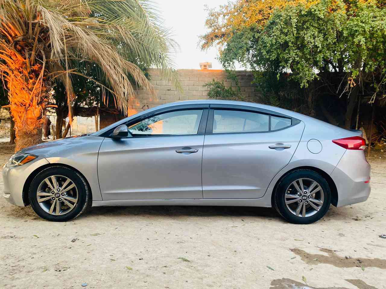 السلام عليكم
للبيع النترا 2017 وارد امريكي رقم ذي قار تحويل ثاني يوم ضررها جاملغ مبدلل وبنيد بدون دواخل شرط الفحص موجوده بلمنشور
مواصفات
شاشه
اشاير بل مري
مكينه 2000 دوش
حساسات خلفيه
تحكم ستيرن جيهتين

تبريد ثلج
سياره جاهزه الاخير كير محرك تبريد حداده مكان السياره الناصريه/شطره
السعر118
للأتصال 
***********
