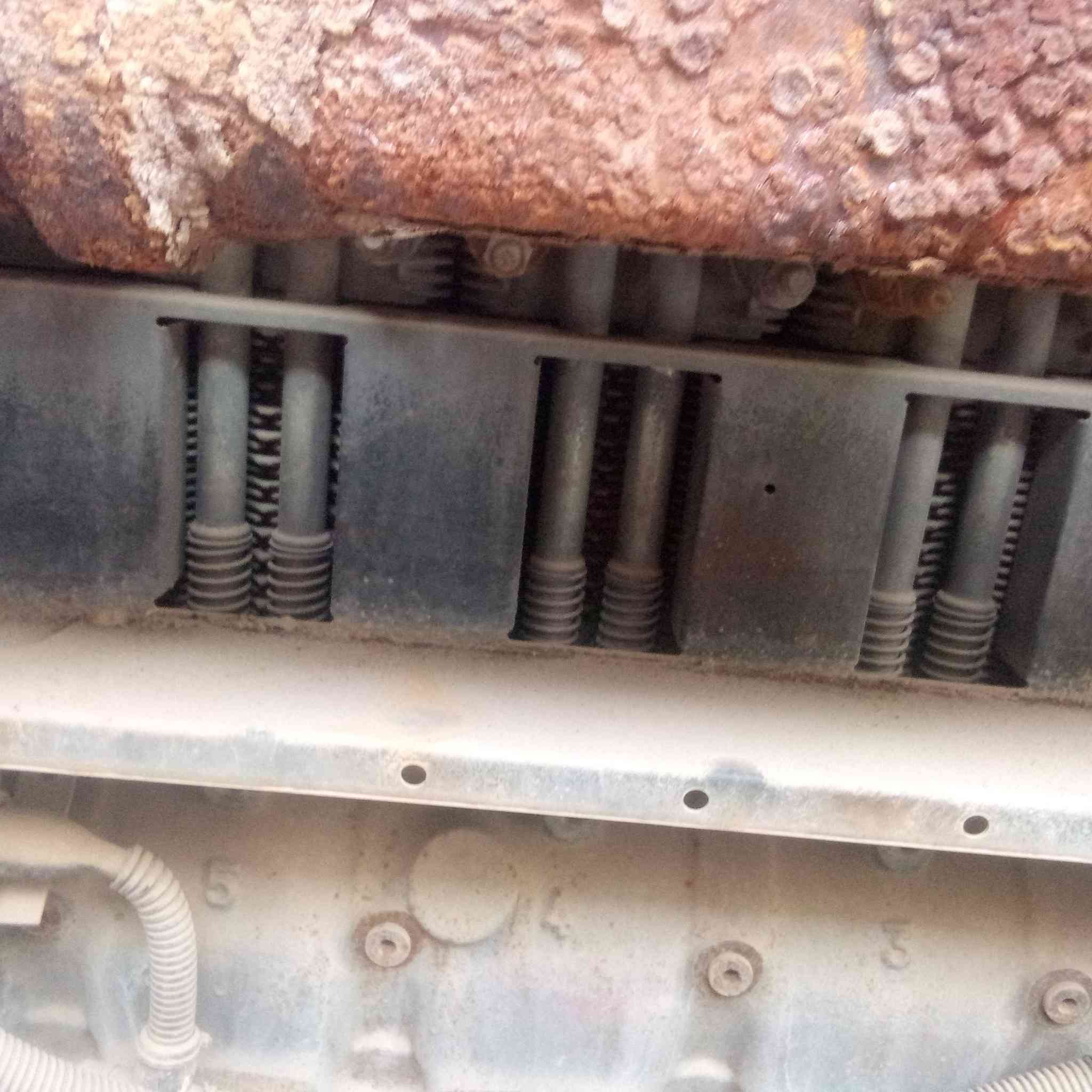 مولد دويز الماني وليس اوربي على وضع الشركة كابينه (كاتم)...بلادي برغي مامفتوح بيه... 912حلواني نوزل رفيع  
راس توليد بلادي ستامفورد الانكليزي 60كيفي لاصرف لأ بخار الي يگلي موجود بشمال وهو

الاغلبية صيني حتى قبقات الولف مبدليهن 

ومصبغيهن...الاصلي علامة الصاروخ على السلندر خلف الدكشن الحار مع تحياتي 

العنوان بغداد تاجيات ***********

***********

شركة
