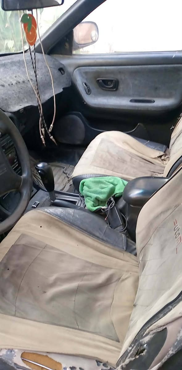 سوناتا2 موديل 94مكينه وكير  اوتوخير من الله صدر امامي خلفي كله مسوي تبريد عاطل رقم بغداد انكليزي بسمي سنويه 2031 تسقط شرط التحويل السياره جارده  يرادله ترتيب مكان السياره بغداد البياع *********** السعر  ٣٧ وبيه مجال قليل
