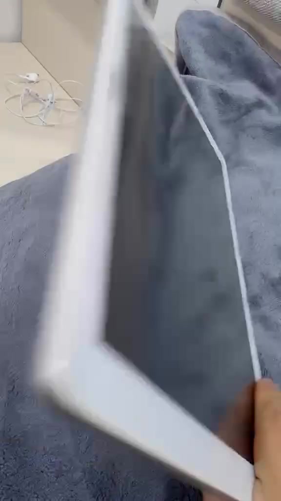 ايباد فقط شاحن قاعده مكسور حط سعر وبعافيه


**إذا كنت صاحب هذا الإعلان وتريد حذفه لأي سبب، رجاءا أرسل رسالة إلى الدعم الفني**
