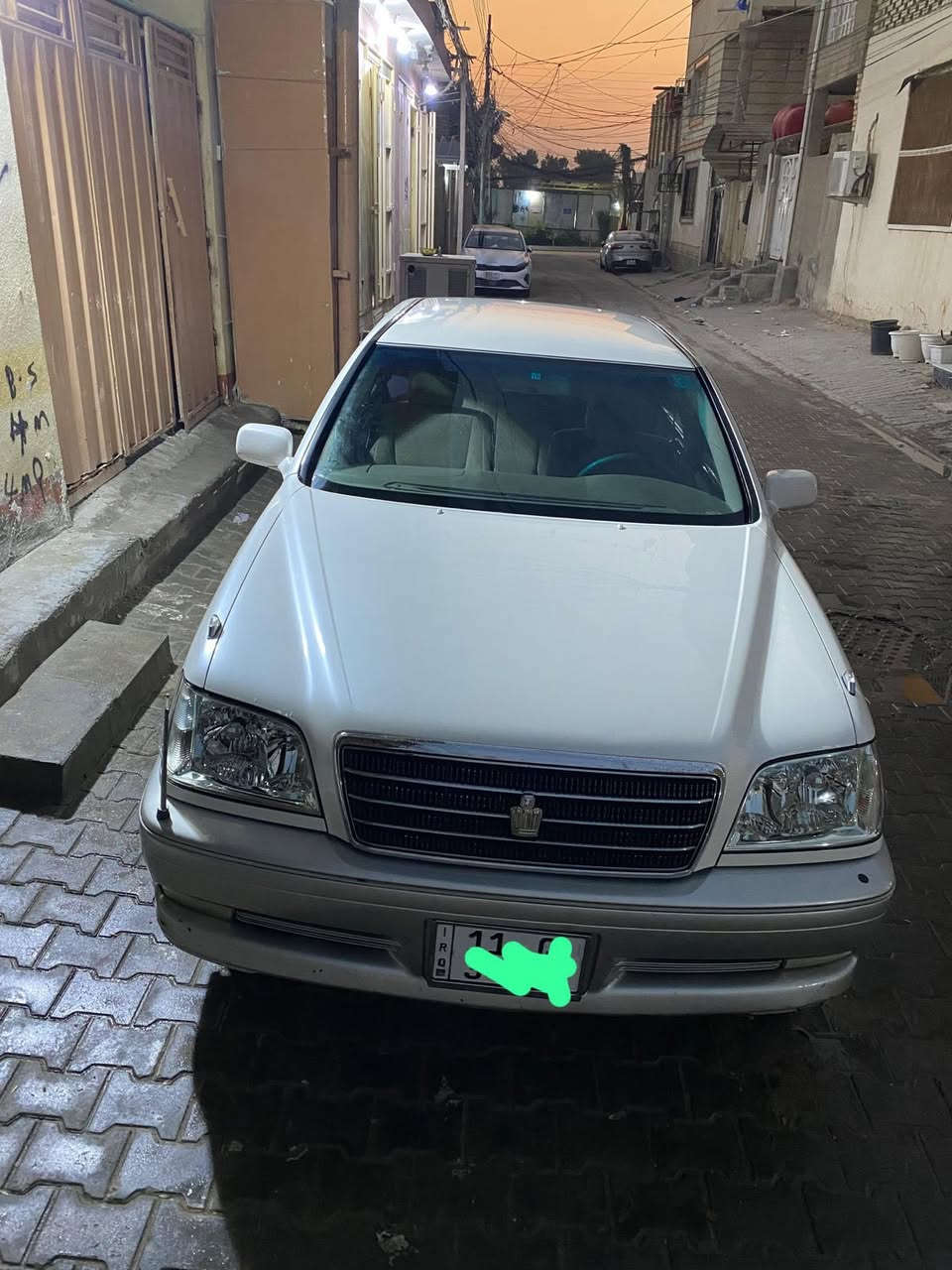 السلام عليكم ملكه موديل 2000 اربع دكم شاصي 75 رقم انكليزي اربع كشنات كهربائي ثلاجه تبريد خلفي سعر 165
الاتصال على الرقم ***********
