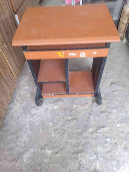 اغراض نضيفة للبيع عنواني كركوك اشتري وابيع اي حاجة منزلية اتصل ***********
