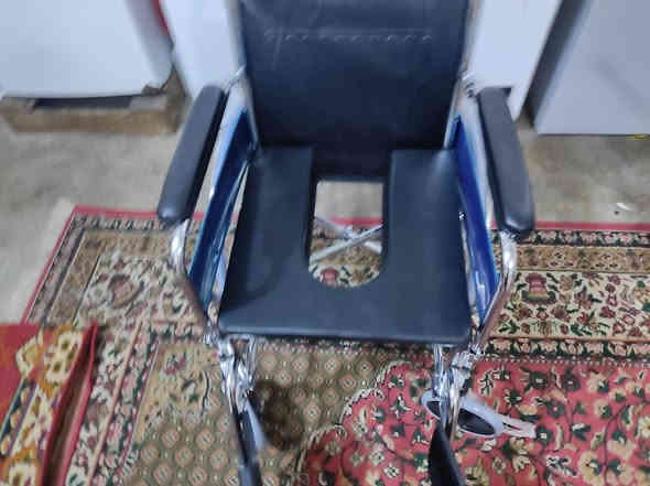 كرسي بيع 250 في النجف 
***********
