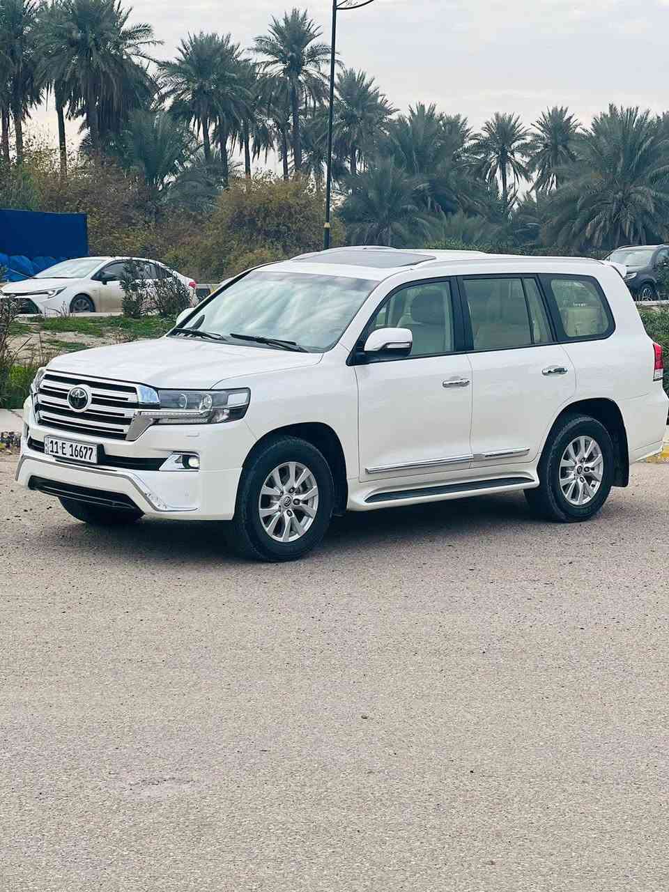 السلام عليكم
للبيع 
لاندكروز  2018
وايت ادشن 
مكفولة كفالة عامه
رقم بغداد انكليزي بسمي

الون ابيض 

مواصفات 

ثلاجه

ماوس 2

طفايه 

بصمه تشغيل 

بصمه ابواب لمس 

فتحه سلايت  

زراكات 

جام تصعيد تنزيل بلبصمه 

مري شفط 

شاشة كبيره 

كامرات 

تحكمات كامله 

حساس امامي 

حساس خلفي 

اشارت ترحيب ابواب عند الفتح 

وباقي مواصفات  معروفه 

تخم تاير جديد

محرك وكير كفالة 

***********

العنوان بغداد الصابيات 

قرب جسر الدوار مال مرور مال تاجي
