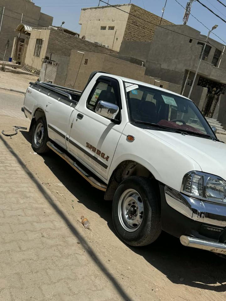 السلام عليكم
للبيع سياره بيكم موديل 2002 محدثه 2013 بدون ضربه مكينه جديده كير جديد اكسن جديد كهرباىيات شغاله فول تخم تار جديد مداور ثاني يوم 
للاستفسار الاتصال ع الرقم ***********
