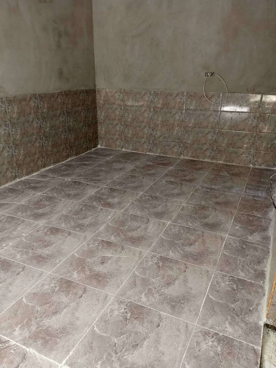 سلام عليكم دار للبيع مساحه 200م زراعي سند 25 يحتوي على غرفتين نوم صاله و مطبخ و استقبال العنوان بعقوبة قرب عبد الله بن علي دوره مجمع الفرات قرب طريق يودي على بغداد يبعد عن الشارع العام 400م للاستفسار. ***********
