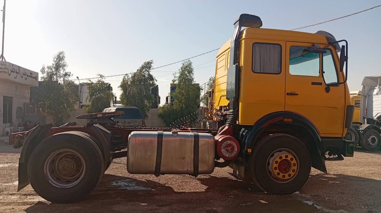 للبيع راس تريله البي موديل 88 بلاديه شاصي مكفول قماره مصبوقه جماليه محرك 35 جديد كير 160 برميل جديد أكسل جيف تخم تاير جديد رقم بصره تحويل فوراً السعر 165 ورقه وبيها مجال مكاني الفلوجه معرض الوطن للاستفسار ه‍ *********** ه‍ ***********
