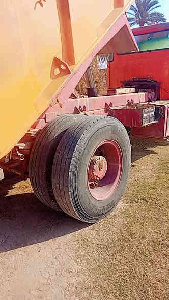 السلام عليكم مان للبيع موديل 82 ابلاديه محرك 28 سوبر گير 25،.      ***********.        ***********
