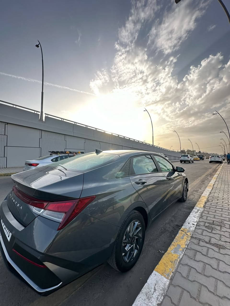 سلام عليكم
النترا 2024 ماشيه ١٥ الف

وارد امريكي

موصفات نص فول

بصمه تشغيل عن بعد 

تثبيث مسار 

قيادة ذاتيه

توقف ذاتي

هواي مواصفات بيها

حادثها مرفق بالصور 

بنيد وجاملغ بدون ايرباك 

رقم بغداد "مميز"

مكاني بغداد البلديات

الرقم ***********

السعر 170 وبيها مجال
