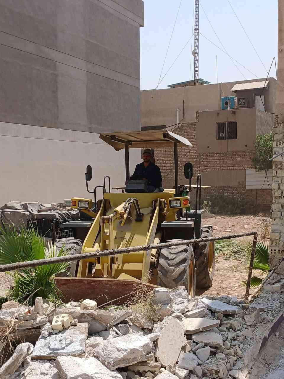 السلام عليكم 
بعض صور أعمالنا في بغداد منطقه بارك السعدون ترميم دار مساحه ٣٠٠ متر 
بناء _ ترميم _ اضافه بناء _ هدم التوصل خاص او عبر الرقم *********** متوفر واتساب
