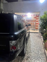 رانج فوك مديل ٢٠٠٤ بغداد بسمي محرك لكزز مكفوله ما عده رصعه بل جاملغ   ...