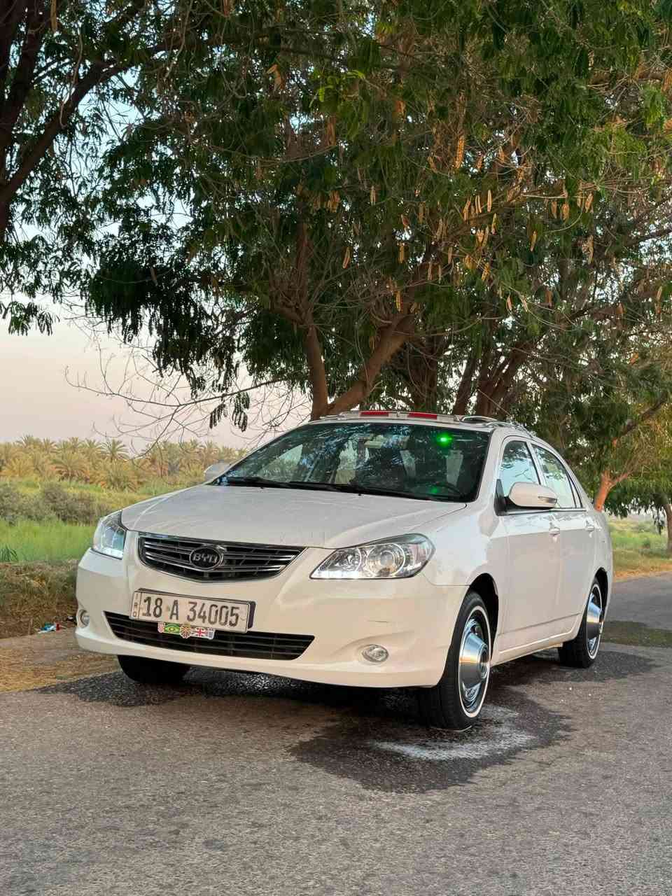 بيوايدي G3
كير عادي 2013 سياره كفاله عامه
بصمه فتحه محرك بلادي 
من ضربه وصبغ وتبديل جاهزه من كلشي تبريد ثلج 
منضومه زنون رقم بابل بسمي تحويل ثاني يوم 
مكاني بابل ***********

