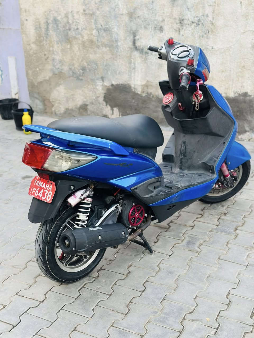 سلام عليكم سكنز فحل كابريتر للبيع مكينه بلاديه الدارجه بيها تزويد هوي
1 ويل كب نجمه
2صدر امامي جمسي كزري
3صدر خلفي جمسي كرزي
4 قبق جوزه كرزي 
5 يدات كرزي 
6 قبق بانزين كرزي
7سلايدرات كرزيه
8 تعلاكه كرزيه 
9 قبق فلاوين
10 فج فج وتطواله كرزيات
11 فلجنه كرزيه
12هاوزن
13كلجات مامي وخلفي
14قبق كلجات 
15عضمه سكليتر كرزيه
16 شمعه كرزيه
17وقيه طين رياضي الصيله
18ستان صفح كرزي

الدارجه كفاله عامه  بغداد الجديده شارع المسبح 
السعر مراح اذكره بسبب كم واحد نفسيته ضعيفه 
اسف علاه الاطاله♥️🙏***********
