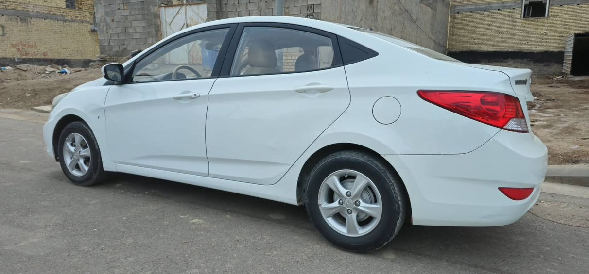 هونداي اكسنت وارد خليجي مكينه 1600دوش جاهزه طخم تاير حداديه مكينه بيهه جاملغ امامي مصبوغ فقط سياره جديده ماشيه 160KM سعرهاا 85 مجال بسيط *********** عمارة, ميسان
