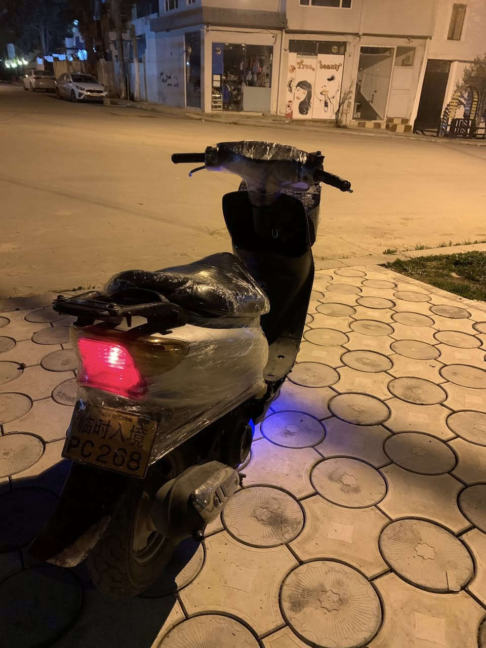 200 سعر دراجه يامها ياباني اصلي تايرات جديد كولشي شغال￼
العنوان سليمانيه ***********
