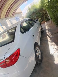 سياره للبيع افانتي موديل 2009 دكشن عالي 1600 رقم صلاح الدين دولي سياره...