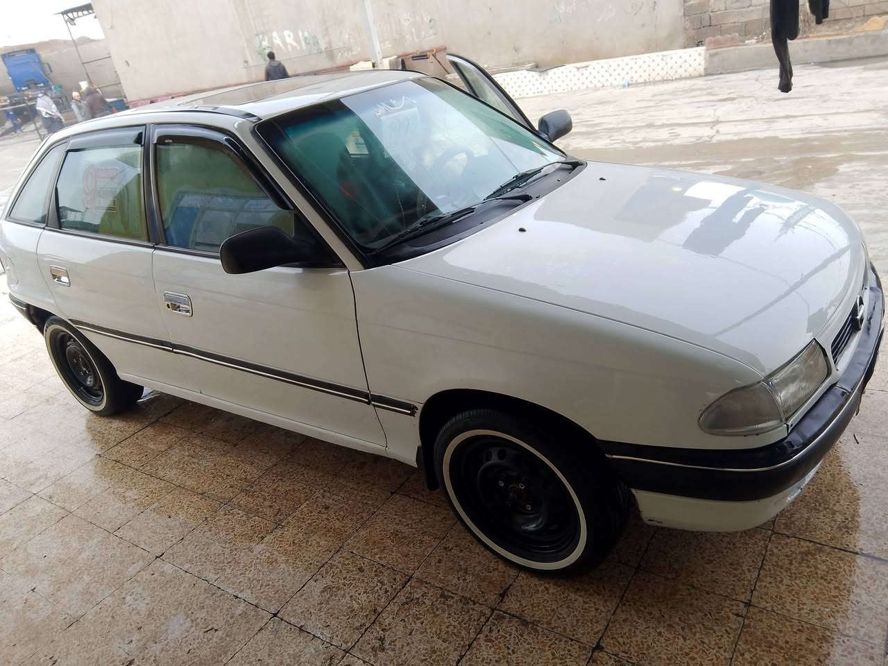 استرا للبيع موديل93 نينوى موصل اليمن اتواصل علاهاذا ارقم ***********
