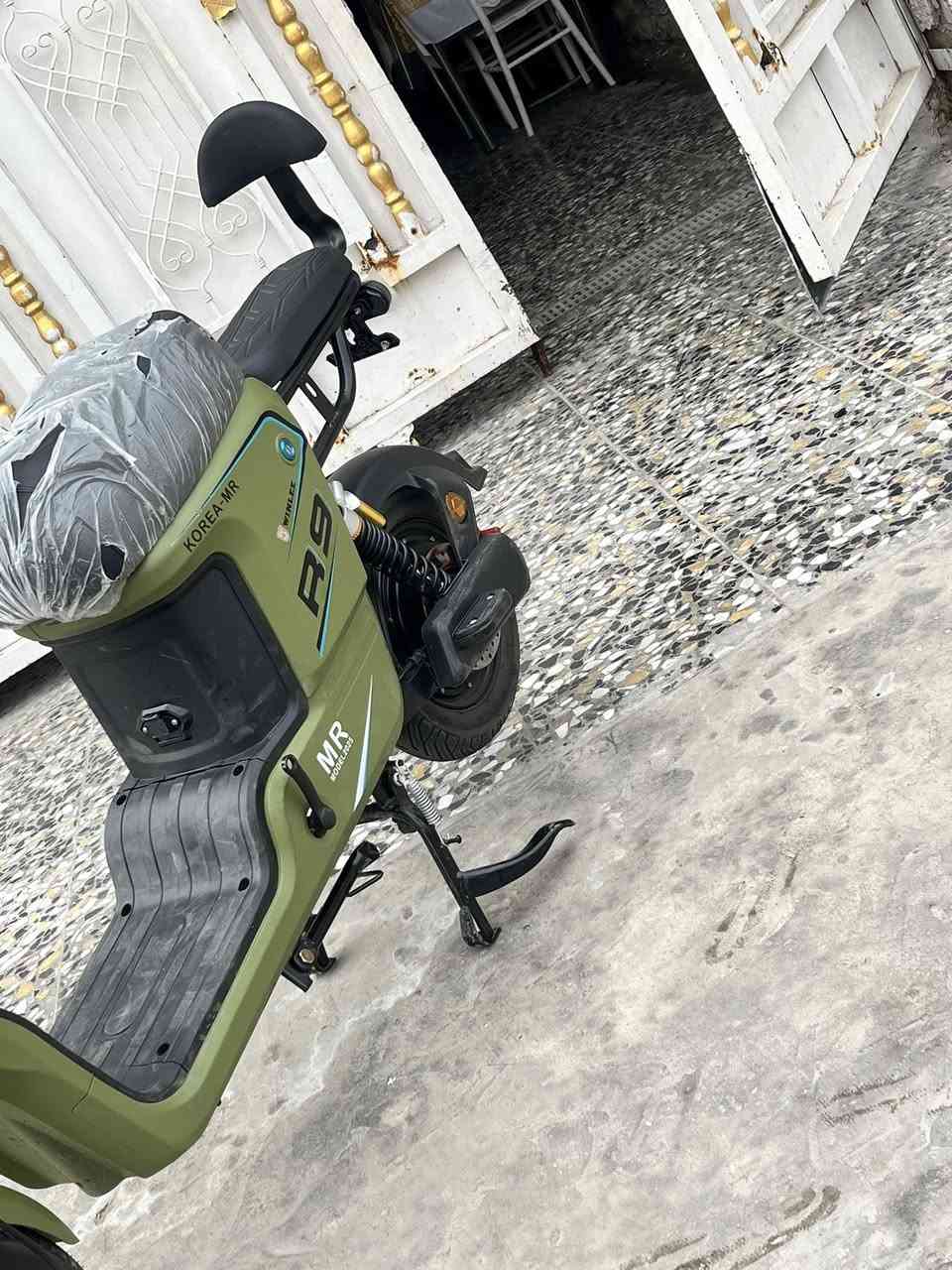 سلام عليكم دراجه شحن جديده ار٩ خمس بطارات  سعر خاص ***********
