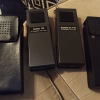 جهاز لاسلكي • قديم • جلد أصلي