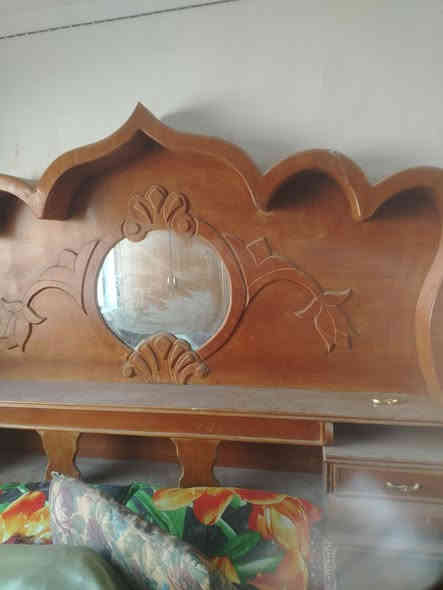 السعر 600 وبيها مجال ***********
