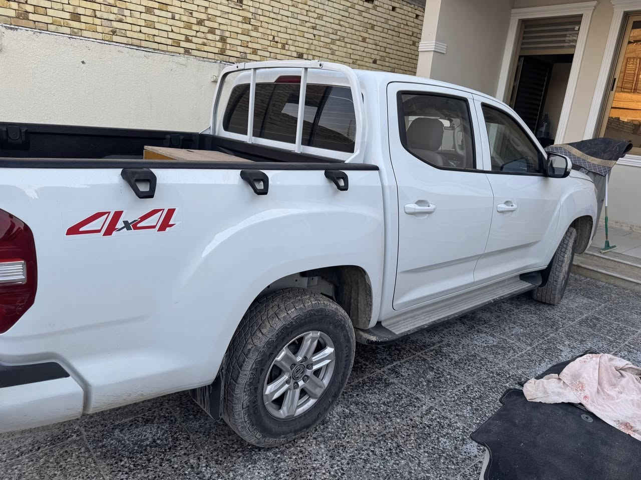 السلام عليكم سياره MGT60 موديل 2024ماشيه 17الف زيرو السياره كفاله عامه عدا البارد بالجاملغ الخلفي كد اربع اصابع
السياره شرط التحويل يأسم جيراني يريد تحويل العنوان البصره عشار السعر 155$ ورقه للاستفسار الرقم***********
