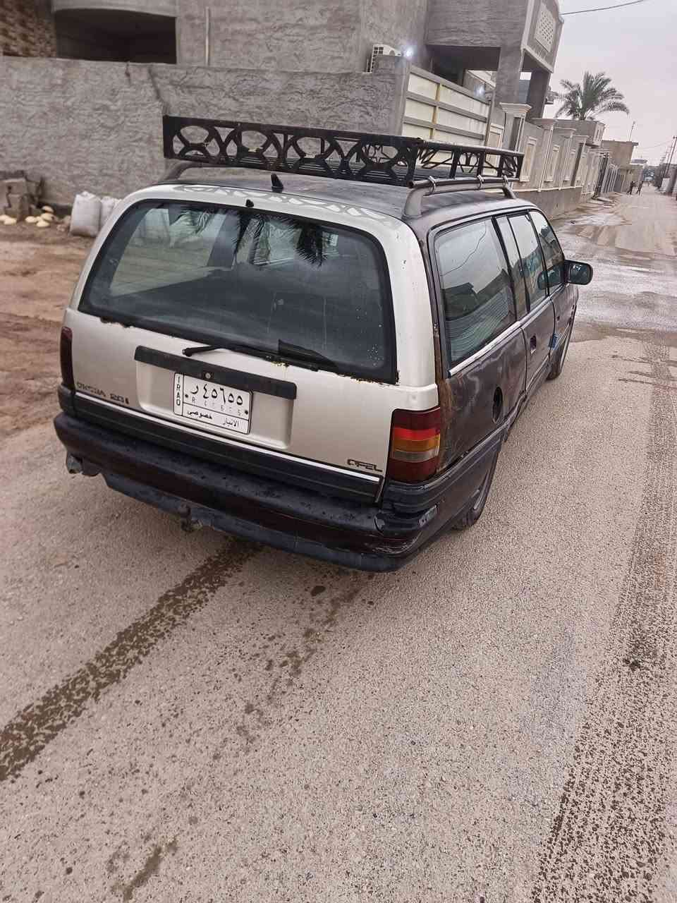 #اوبل ستيشن للبيع

موديل 1992

السيارة باسمي

سنويتهة ل 2028

كير مكفول

محرك مكفول

رايدهة 24 ورقة وبيهة مجال للشراي

مكاني الرمادي حصيبة الشرقية

***********

***********
