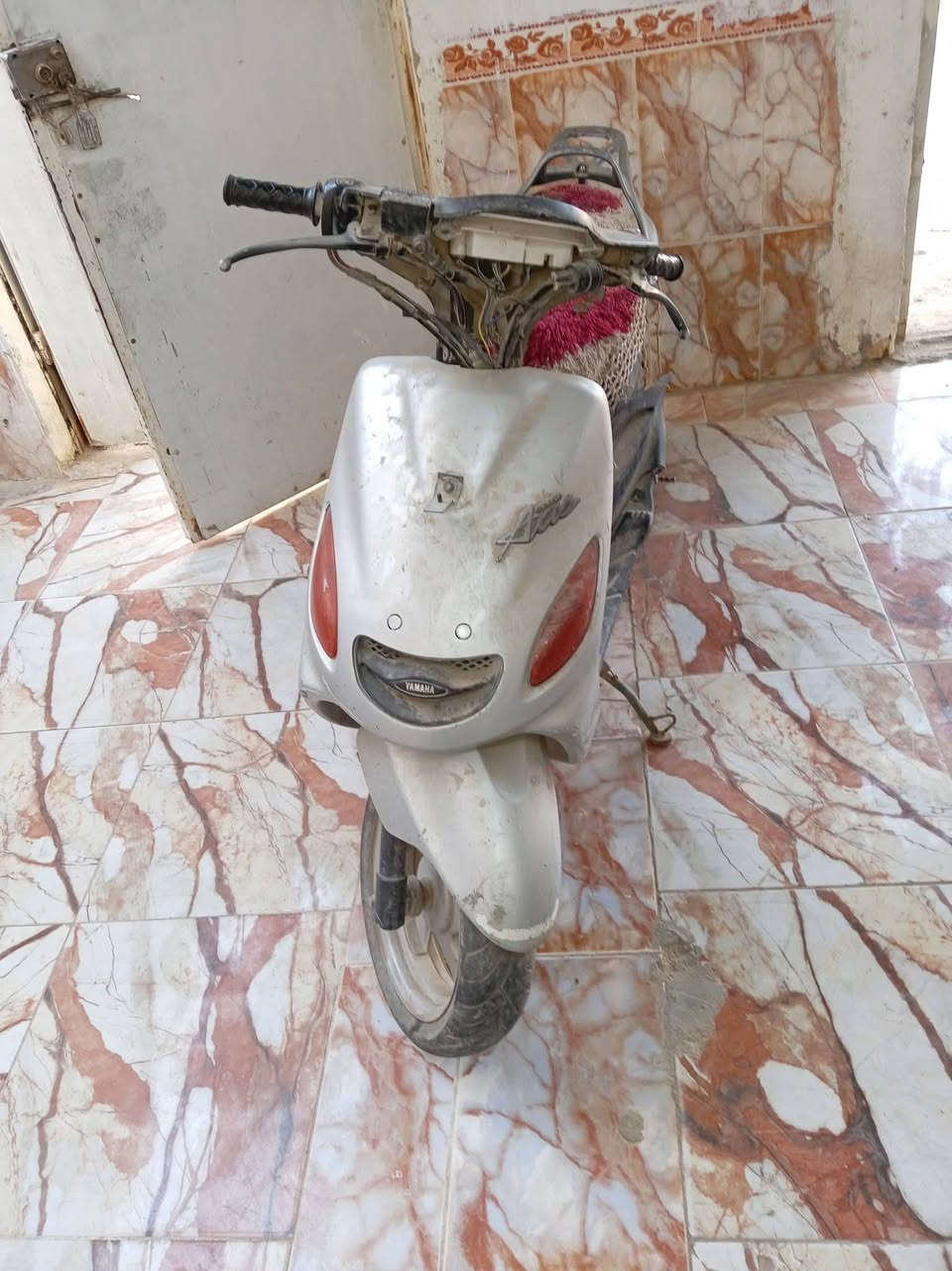 السلام عليكم دراجة البيع مفتوحه بوشه وبستم دراجة وكلجات تعبانه سعر 200 ر أغراضها كاملة بلاد‏ رقم‪***********‬‏
