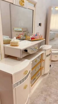 غرفة نوم تركية • مستعملة ممتازة • دولاب واسع