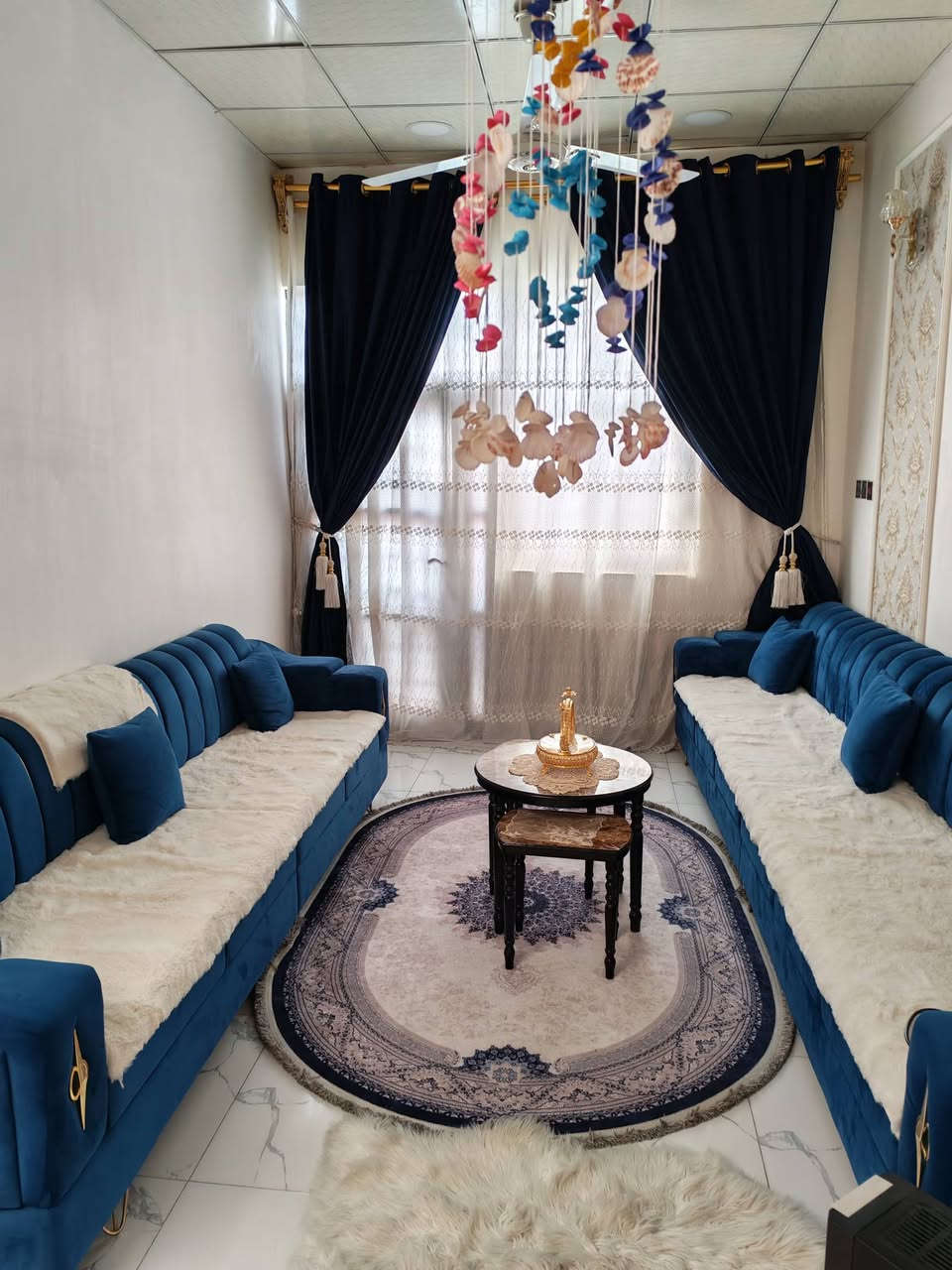 بيت مساحه75متر زراعي متكون من صاله واستقبال وغرفه ومطبخ وصحيات داخليه وخارجية حي ميسان سكله بفرع أنشاىيه أبو علي الرماحي نهايت الفرع السعر عل خاص ولاستفسار عل رقم***********
