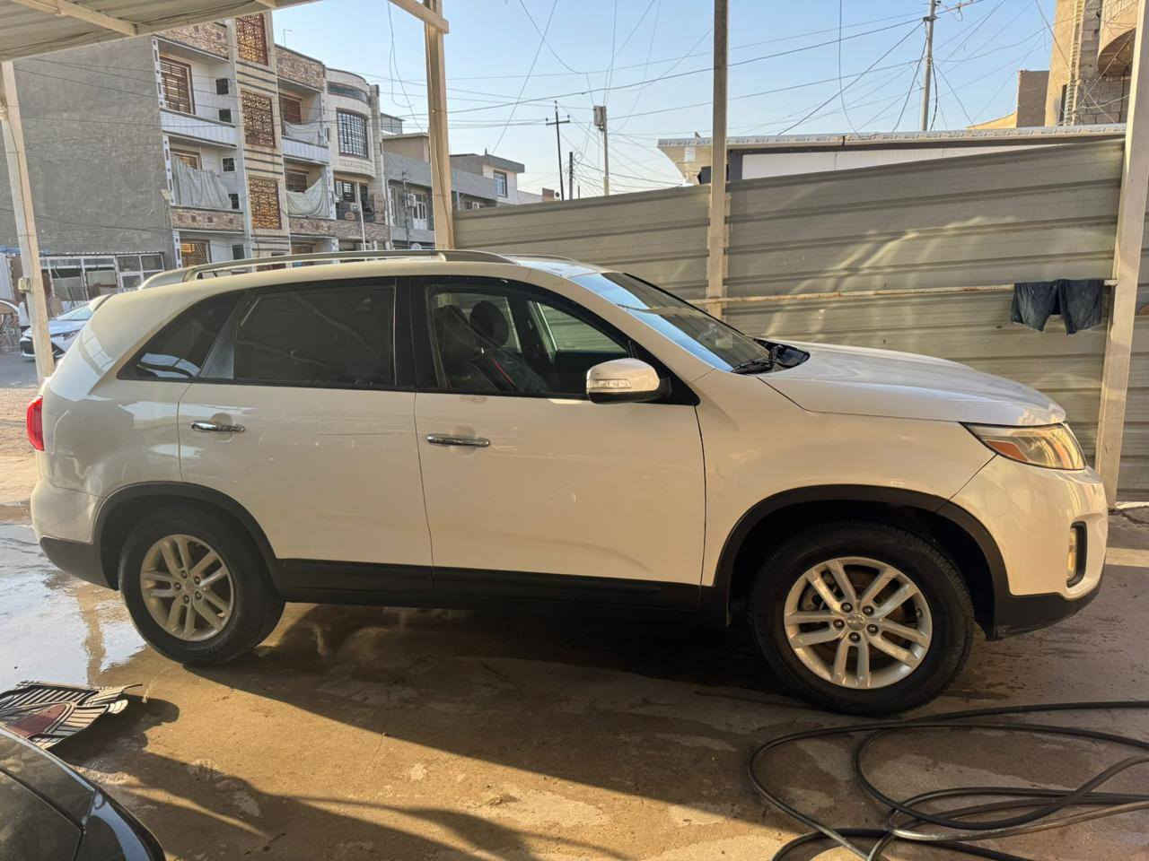 السلام عليكم سورنتو لبيع موديل 14 رقم وهزه كله جديد باسمي سونار ويه الصور فول عده الفتحه 5 راكب 4 سلندر
***********
