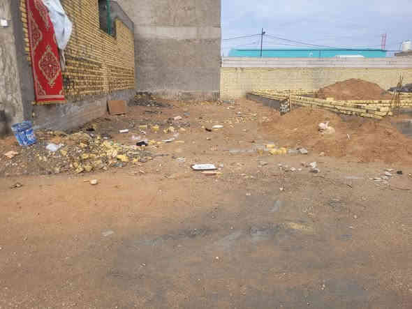 للبيع قطعت أرض المساحه 100متر واجهية 7،15 ونزلها 14  طابو زراعي في النجف الأشرف
طريق الزوار نجف كربلاء طريق ياحسين خلف المواكب مباشر عمود114تبعد عن شارع100متر 
القطعه تصلح لسكن أو بناء موكب او حسنية
فرصه لن تتعوض الموقع كلش راقي
عرض شارع10متر
كافة الخدمات متوفرة 
ماء كهرباء مدارس مركز صحي جميع شوارع تبليط 
أضاء ليليه 
كهرباء اربع خطوط+مولده ذهبي 
العرصه مرقمه ومسجلة بل بلديه السعر 15 مليون وبيها مجال بيع مستعجل
***********
