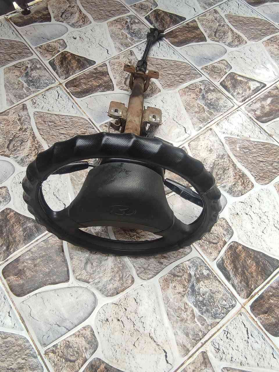 غراض هونداي اكسنت موديل 95 للبيع /شفت ستيرن ودركة/دعامية خلفية/تنتة سقف /بك لايت /سكنات اشارة/مروحة تدفئة /فريزر تبريد/للتواصل على الرقم ***********
