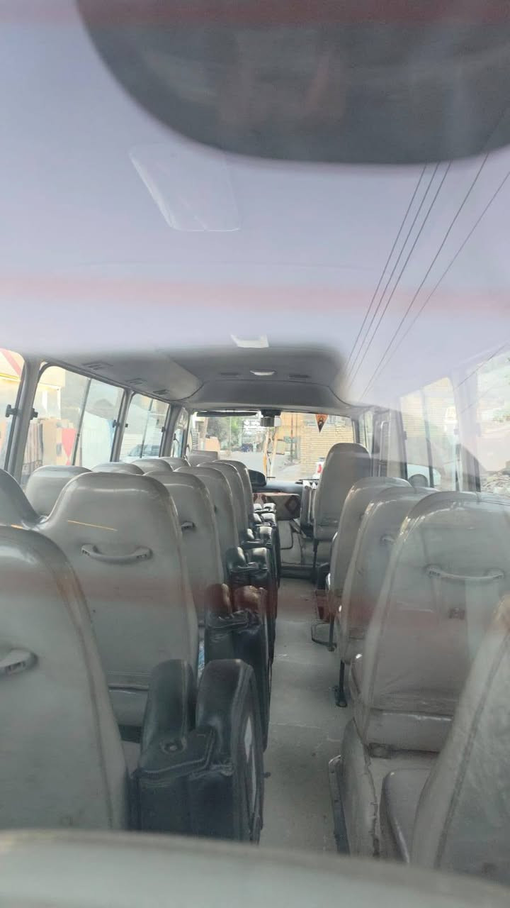 سلام عليكم كوستر 2014 كامله سيبايه وكشنات عصام ودرع موجود صدر جديد قبل شهر فاتحه 4وياله فاتحهن كير مكينه اكسن تخم تاير كامله السياره كبل للشارع بيه بس الجتف طخه ومعمره والباقي كفاله عامه وصور ضربه موجوده بلمنشور بسمي سياره تحويل ثاني يوم مسجله خط وبحث سعر 290وبيه مجال   الستفسار ***********
