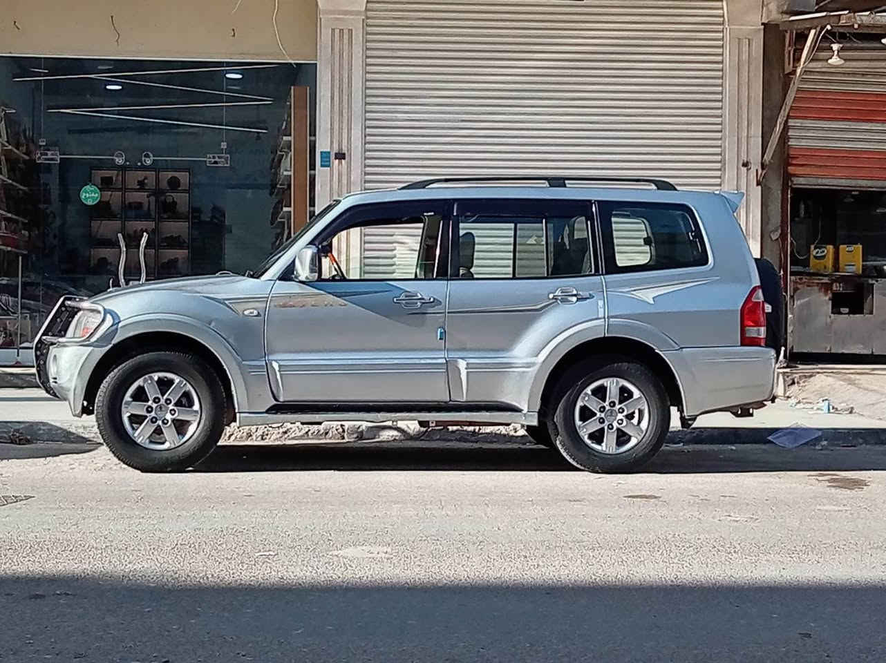 باجيرو ٢٠٠٦ رقم بغداد 
تبريد شغال
مكينه ٣٨٠٠
مكان السياره ابو الخصيب / البهادريه
السعر 90 وبيها مجال
 الستفسار : *********** ابو الخصيب, البصرة
