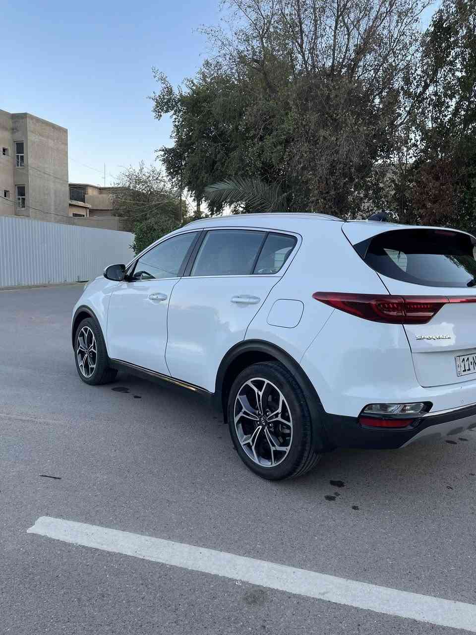 السلام عليكم
كيا سبورتج 

مديل ٢٠٢٠ 

فئة GT
مواصفات الفول الأخير 
مكفولة من الحادث والصبغ 
اكو ملاحظات بسيطة

ماشية ٥٤ ألف كيلو
رقم بغداد باسمي 

أريد مراوس 
***********
