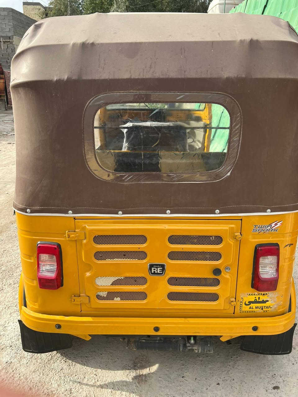 السلام عليكم تكتك 20 شهر 11 رقم وسنوية انكليزي  مكينه كفاله من تنقيص وتبخير جاهزه من كلشي مكان العبيدي حي السفير  سعر 7000 وبيها مجال حك الجيه ***********
