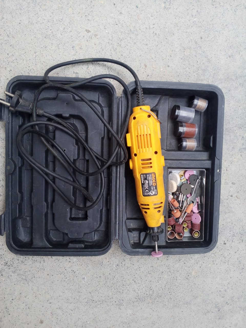 غراض للبيع يريد فقط يتصل ***********
بلدروز خلف المديرية مركز الشرطة بدور جاهزة
