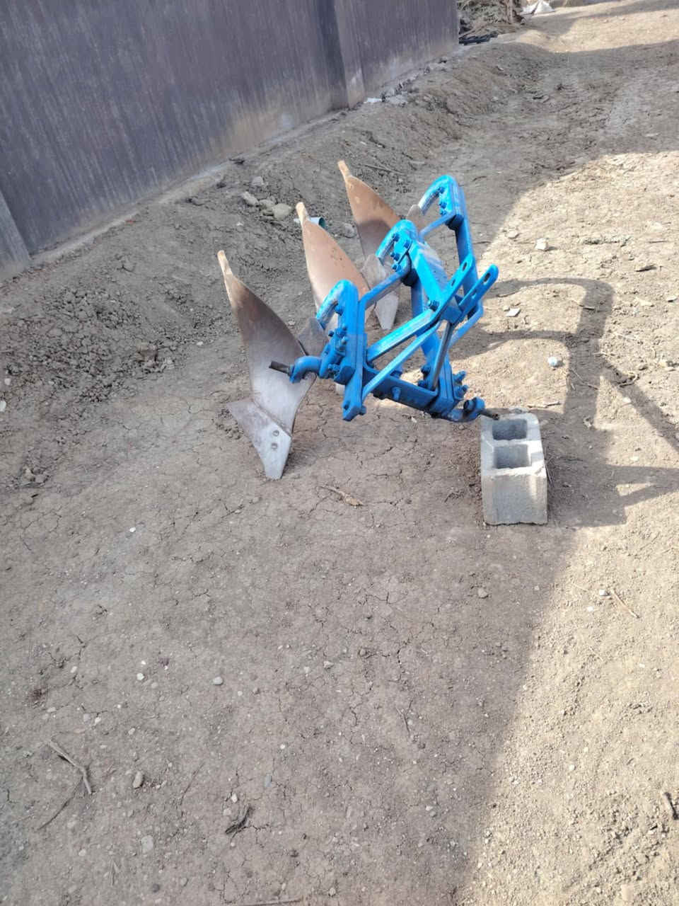 السلام عليكم فيدان للبيع حجم11البير تركي المكان  بغداد أبو غريب  للتصال70516884541,,***********
