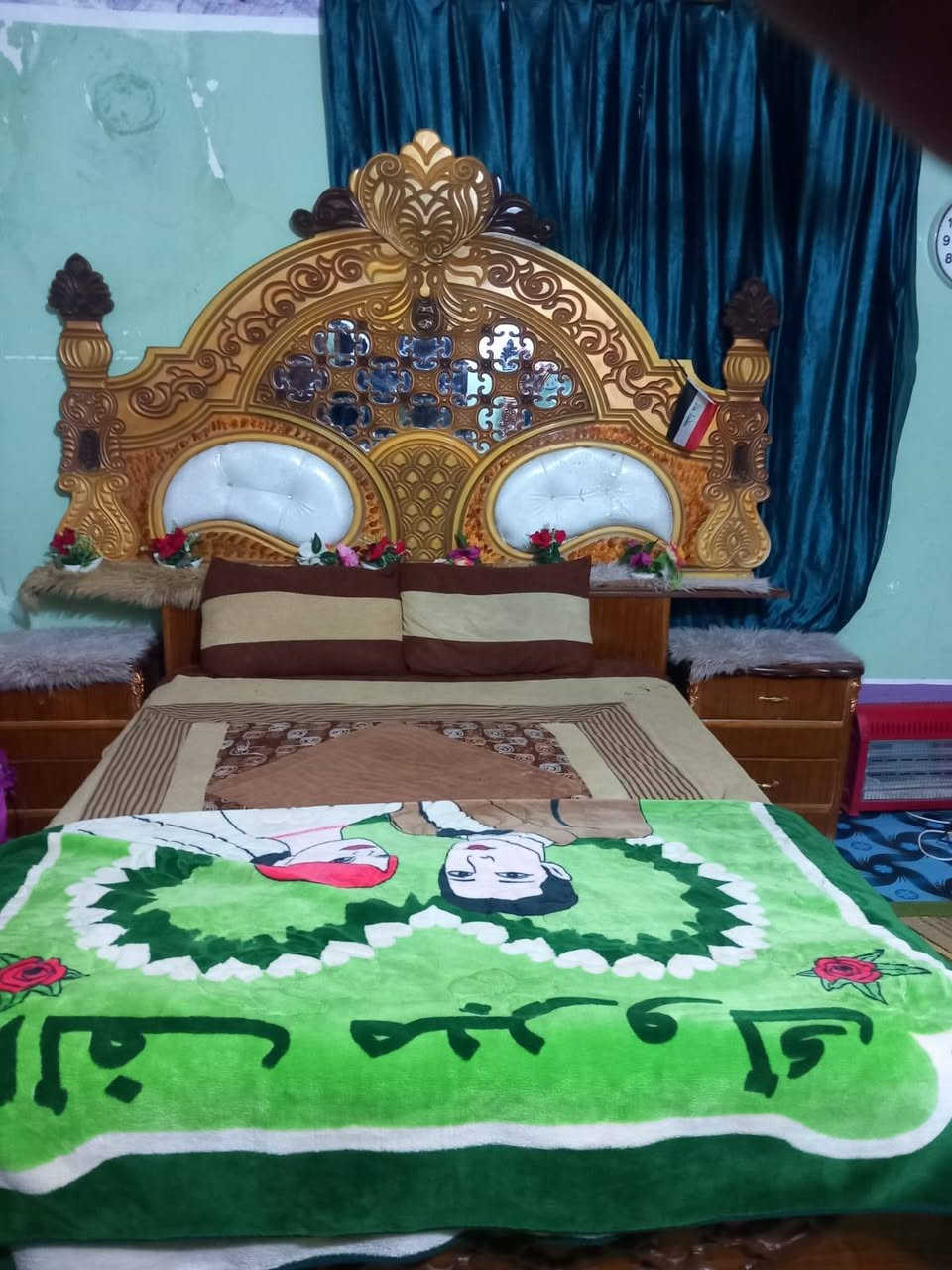 سلام عليكم يوجد غرفه نوم احطاطه نضيفه وجديده سعر مليون وبيه مجال العنوان ابو طيبان  ويوجد توصيل ***********
