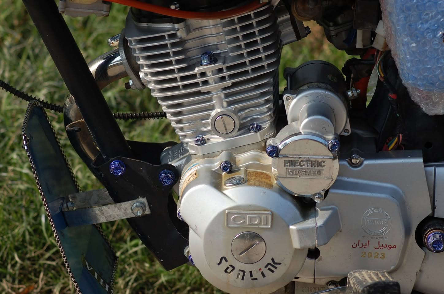 للبيع دراجه سيفان
موديل 23 
اوراق اربعه وياها كامله 
محرك ناعم 
نشاط خير من الله 
السعر 600 وبيه مجال بسيط 
المكان ديالئ ناحية الوجهيه 
***********
