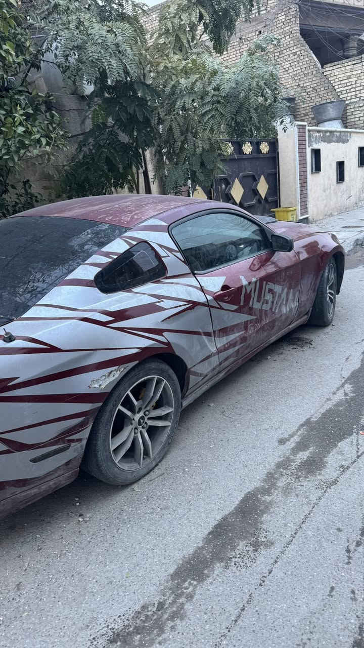 سلام عليكم 
للبيع موستنك 2011 
مكينه 3.7 
السياره يحتاجلها ترتيب 
صاحبها خربنان واهسه بيها
السياره شغاله طبيعي بس باتري كاعد 
عليها دبات صوت كلش حلو وشاشه وكامره وباقي تفاصيلها على وضعها الي تفيده يتفضل خاص 
***********
