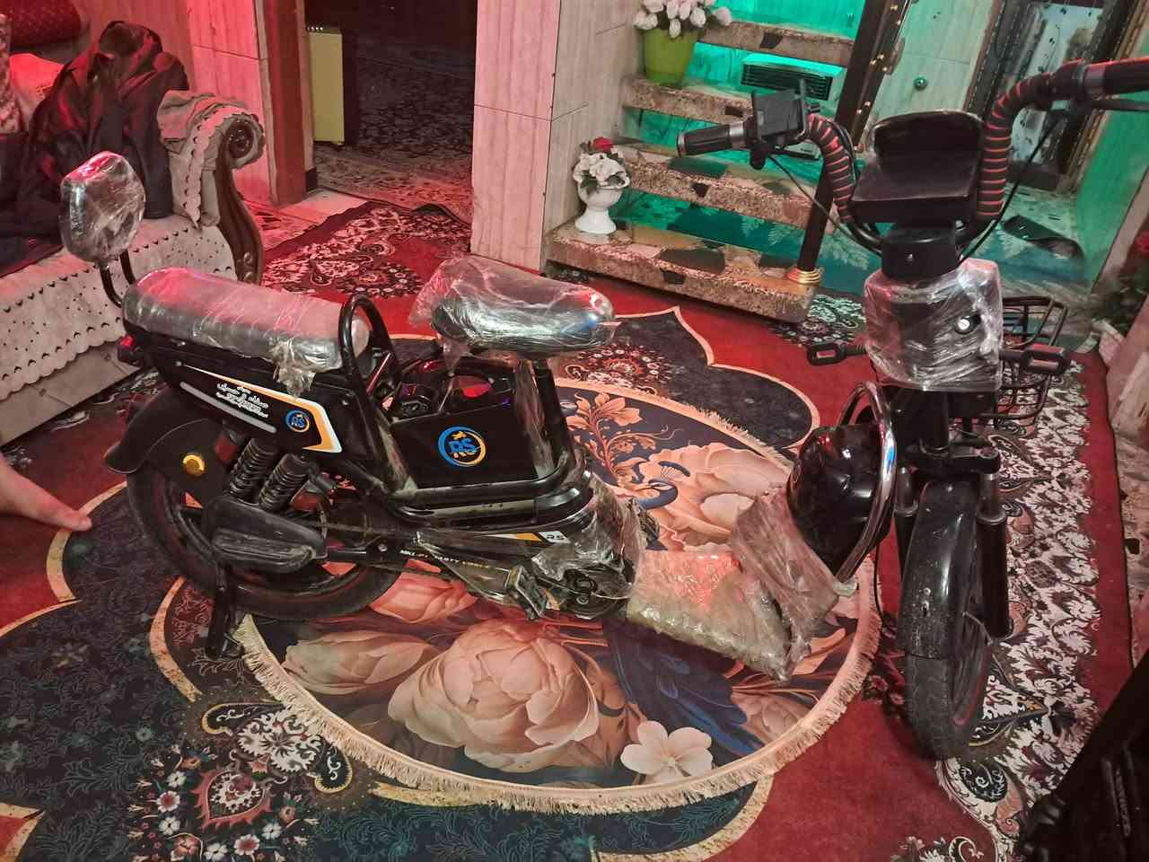 دراجه شحن للبيع ب 500 وبها مجال *********** بكان بغداد حي النصر الثانيه
