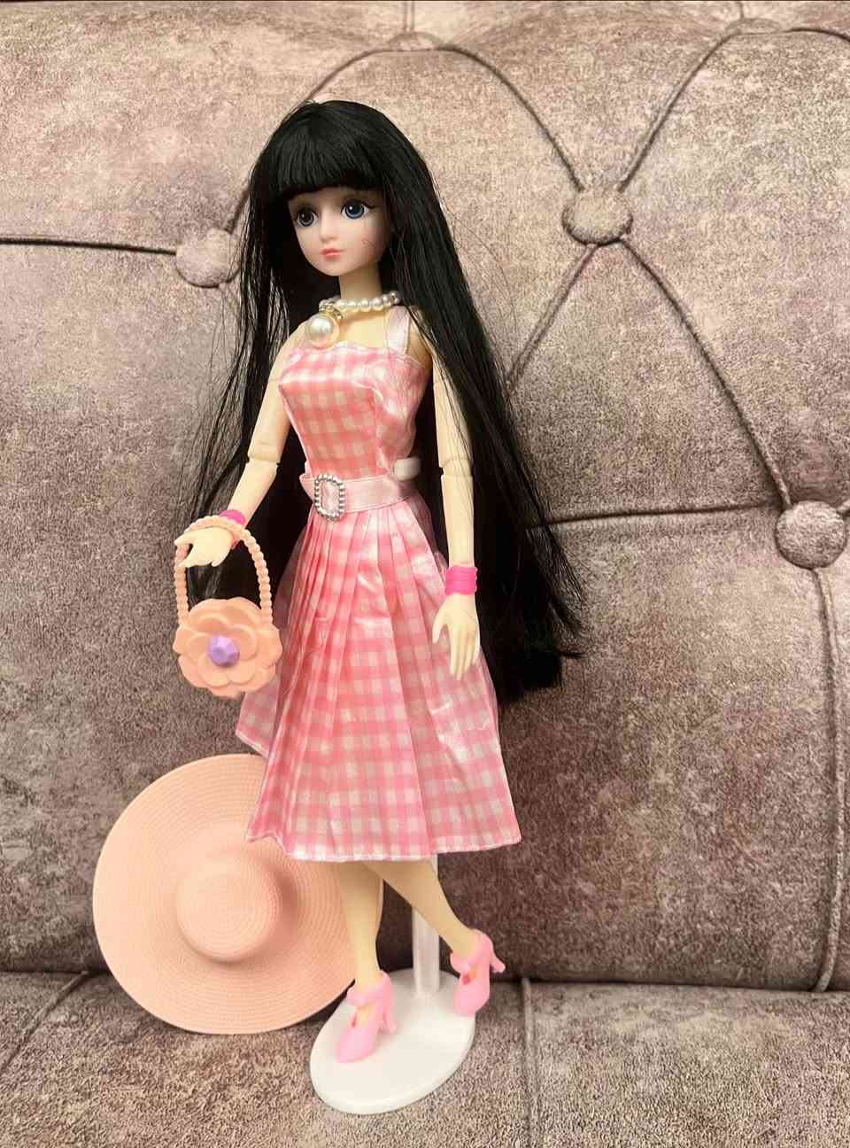 باربي مفصلية بالكامل وشعرها كثيف والنظافة 100‎%‎
هي مع الاكسسوارات والملابس والستاند

مالتهة بسعر 15 الف قفل فقط


**إذا كنت صاحب هذا الإعلان وتريد حذفه لأي سبب، رجاءا أرسل رسالة إلى الدعم الفني**