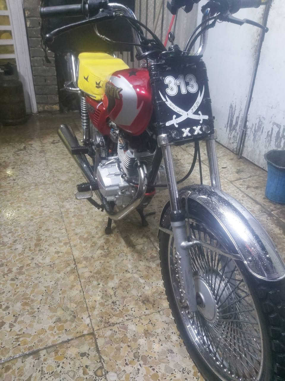 السلام عليكم
ايراني ٤ كير سولنك غطاس!  موديل 2022( اوراق اصولي)
مبدل فقط بستم اصلي و شغل درجة اولى.
و تبديلة دهن يورال الهولندي كل اسبوعين.
كلجات و ملف و فراك كلج و دشلي محرك كلهن جدد و شرط اصليات.
نضافة داخلية و خارجية فول كدامك صور. 
مال دلفري شغل واطلع كلشي بيهة جاهز.
دراجه عمر مابيهة اي نقص.
شغلات الجدد ، بنزات خلفية ، زنجيل ، جاملغ امامي ، بلك ، سويج ، قمجيات كامله ، ستاند موبايل ، صندوك اصلي ، صينيه زنجيل ، جوب امامي و خلفي ، تاير خلفي ، دشلي خلفي ، ربلات حديد..
مابيهة اي نقص عدا باتري كاعد و بوربرن صدر فقطط.
السعر : 400 الف قفل.
رقم اتصال او واتساب : ***********.
مكاني بغداد العبيدي شارع جامع.
