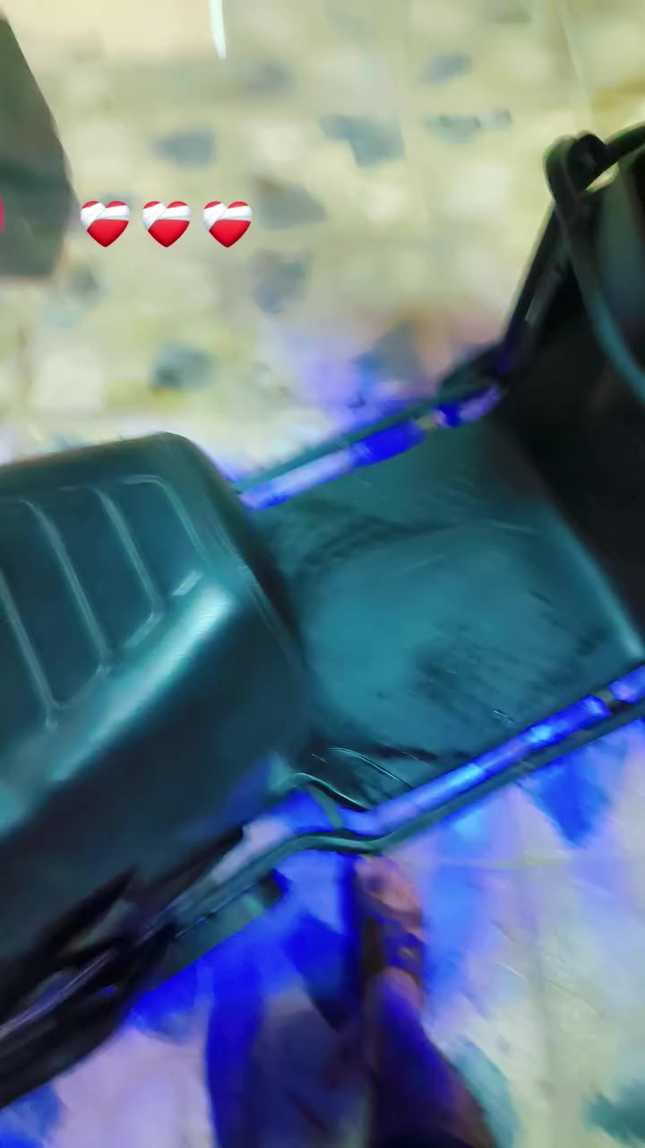 سلام عليكم مستعجل على بيع سكنس مدرع موديل 2025فول مواصفات 6بطاريات 3نضمه تشقيل سعر 600وبي مجال قليل بكاني العبيدي


**إذا كنت صاحب هذا الإعلان وتريد حذفه لأي سبب، رجاءا أرسل رسالة إلى الدعم الفني**