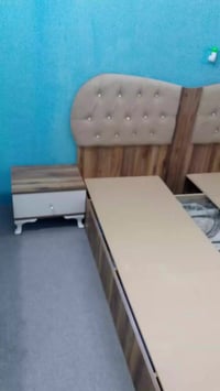 ئه م ژووري نوستني توركييه بؤ فرؤشتن ره نگي قاوه يي كاله دؤشه كي ئيسفه ...